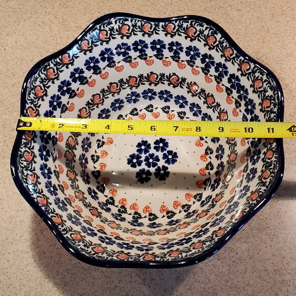 Vintage Ceramika Artstyczna Large Scalloped Serving Mixing Bowl Handpainted - Picture 6 of 7